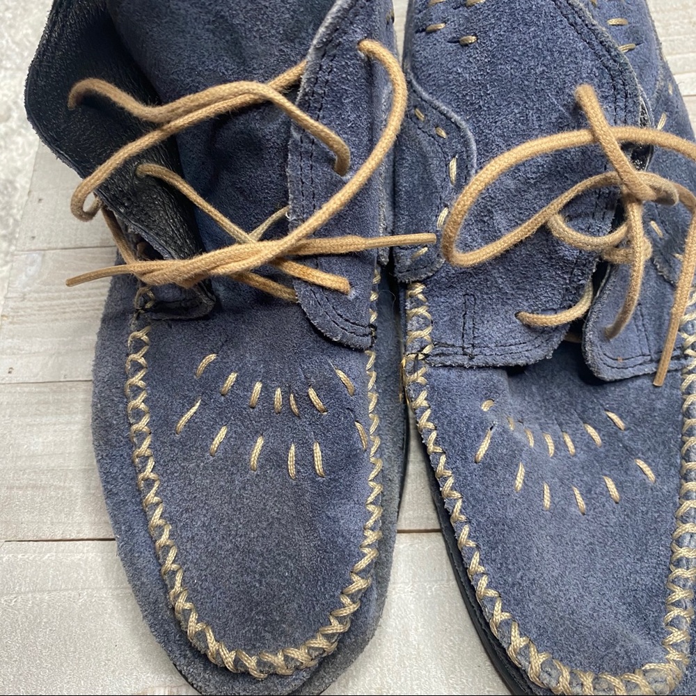 Minnetonka blue suede shoes